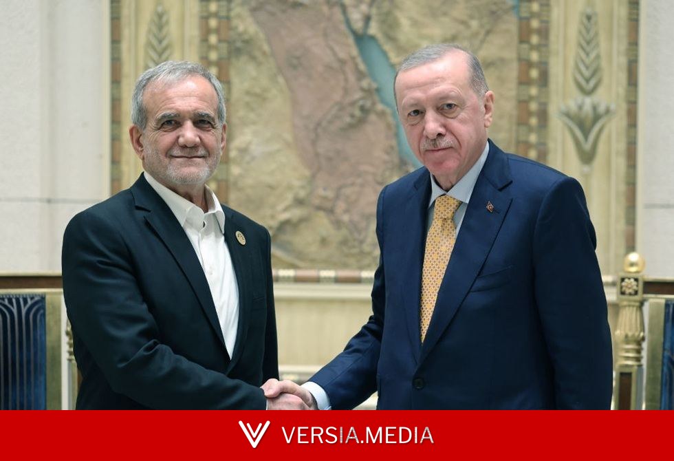 أردوغان يقدم لبزشكيان دعم تركيا لإنهاء المفاوضات بين إيران وأمريكا 