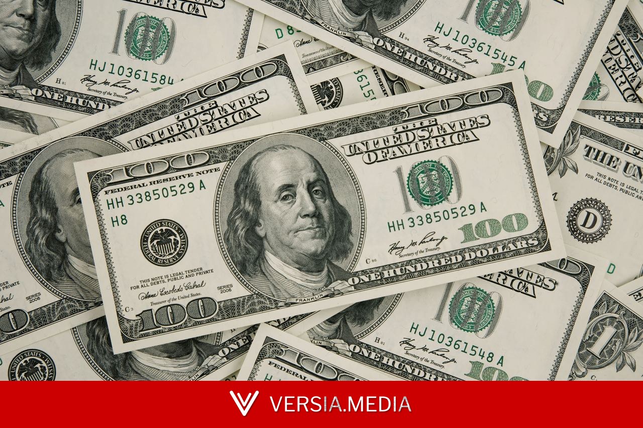 الدولار يتجه نحو أكبر انخفاض أسبوعي في ثلاثة أشهر