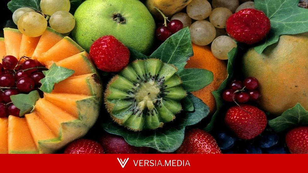 ما ضرر الإفراط في تناول الفواكه؟