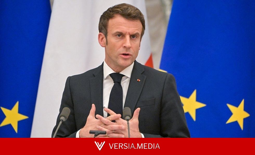 ماكرون يرد بحزم على تهديد ترامب بفرض رسوم جمركية على النبيذ والشمبانيا الفرنسية — Politics | Versia.media