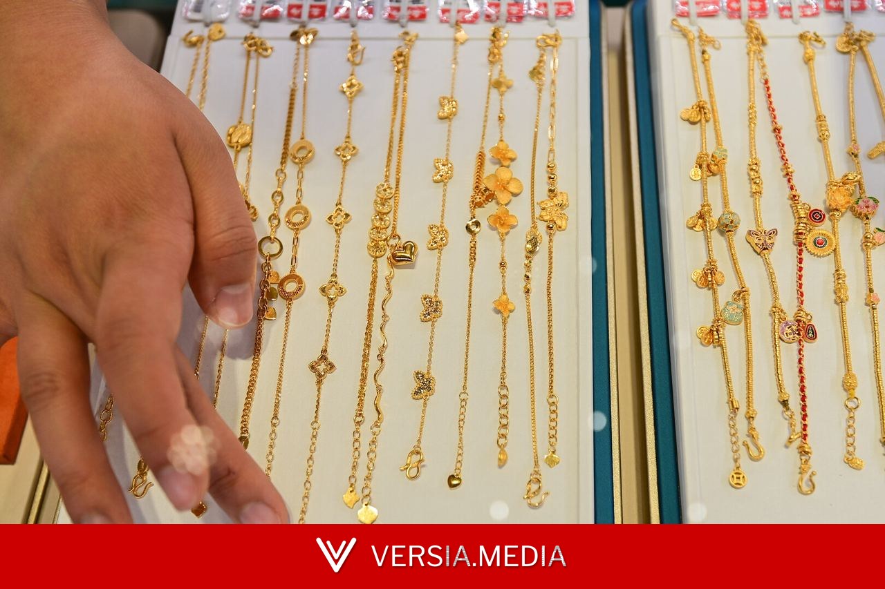الذهب يتراجع مع صعود عوائد السندات الأمريكية
